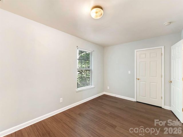 6238 King George Drive, Charlotte, NC 28213