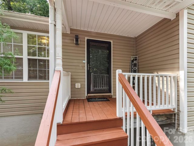 6238 King George Drive, Charlotte, NC 28213