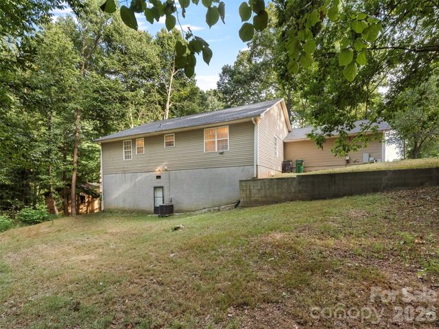 6238 King George Drive, Charlotte, NC 28213