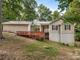 6238 King George Drive, Charlotte, NC 28213