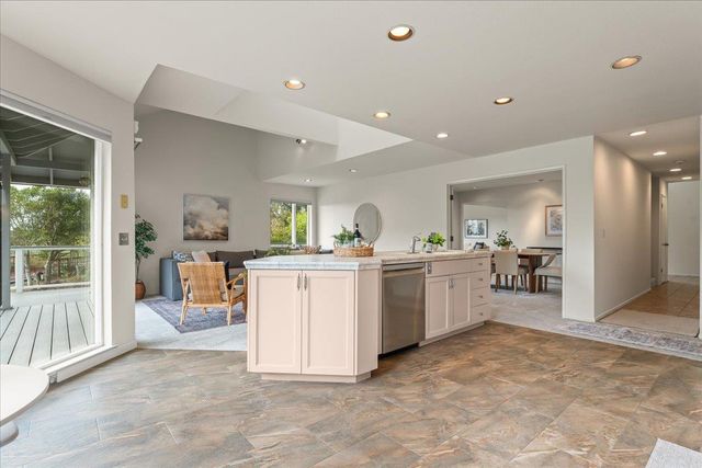 21 Crest Lane, La Selva Beach, CA 95076