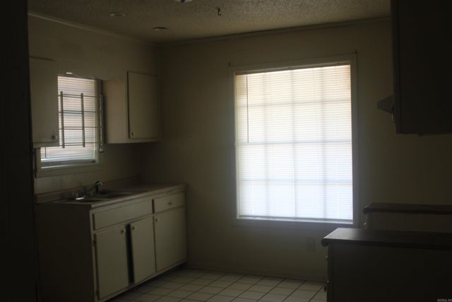 4406 W 16Th Avenue, Pine Bluff, AR 71603