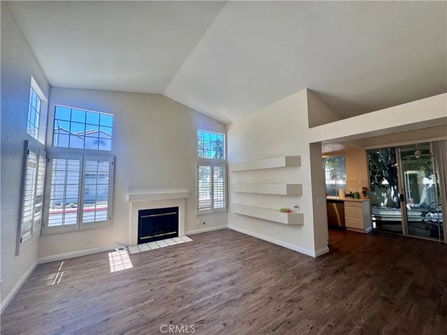 1 ALMADOR, Irvine, CA 92614