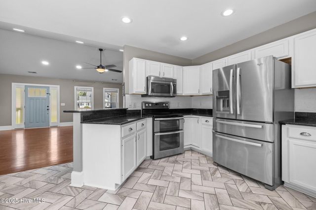 1199 Nine Foot Road, Newport, NC 28570