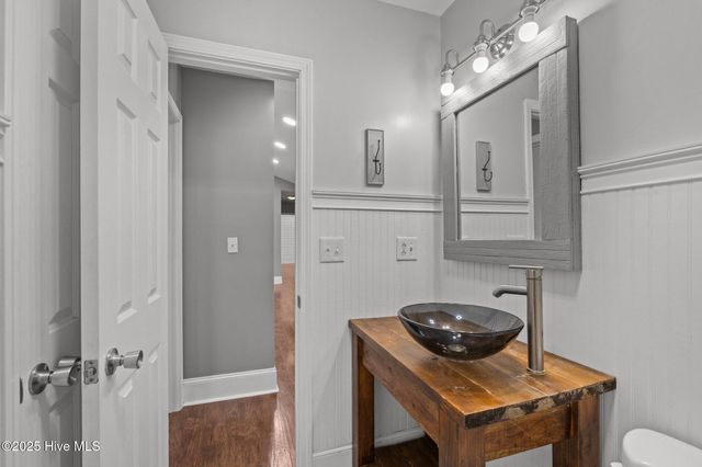 1199 Nine Foot Road, Newport, NC 28570