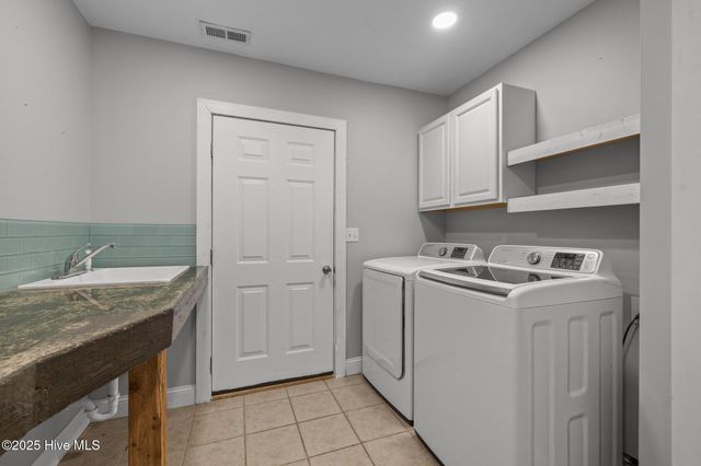 1199 Nine Foot Road, Newport, NC 28570