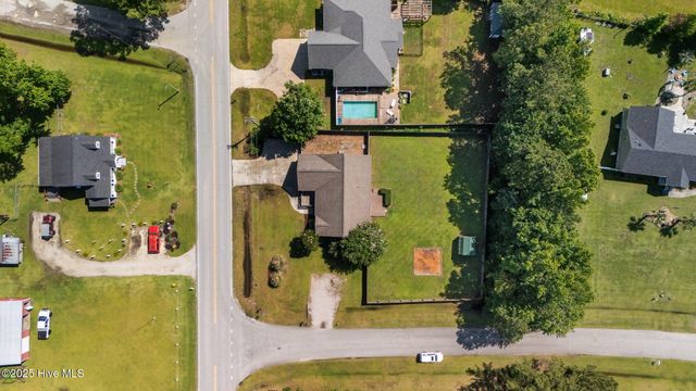 1199 Nine Foot Road, Newport, NC 28570