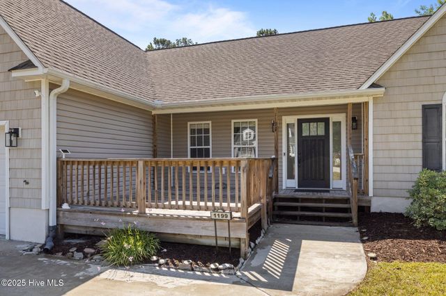 1199 Nine Foot Road, Newport, NC 28570