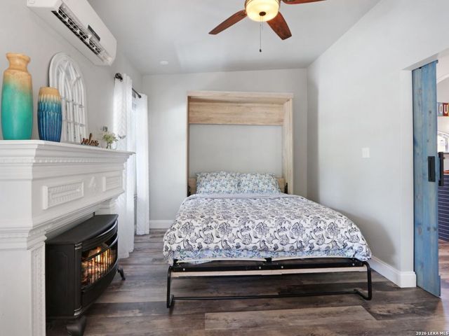 243 CRAZY HORSE TRL, Canyon Lake, TX 78133