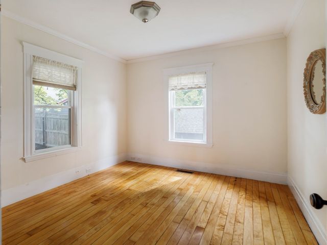 2-4 Peabody 2, Stoneham, MA 02180