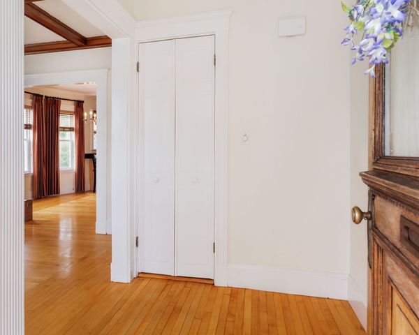 2-4 Peabody 2, Stoneham, MA 02180