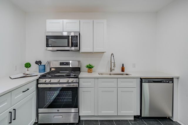 5512 Granite Ave NE, Albuquerque, NM 87110