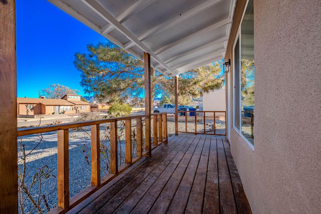 5512 Granite Ave NE, Albuquerque, NM 87110