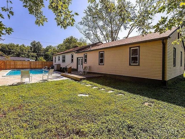 6467 Smith Road, Goshen Twp, OH 45140