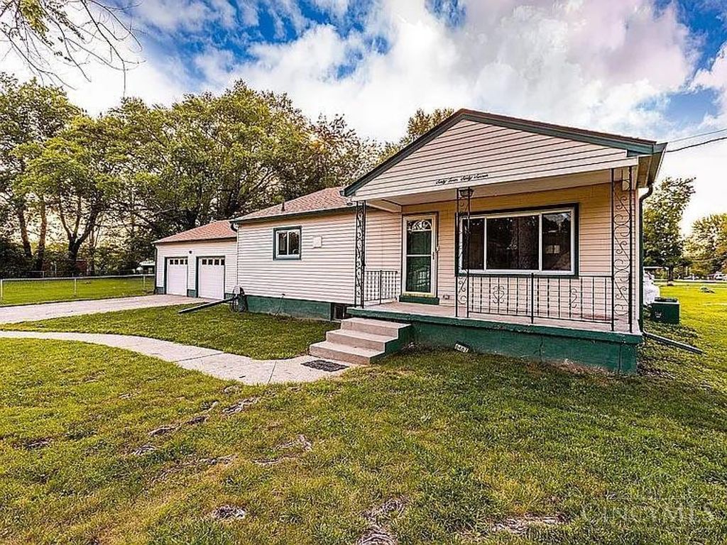 6467 Smith Road, Goshen Twp, OH 45140