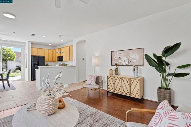 1641 Regent Dr, Brentwood, CA 94513