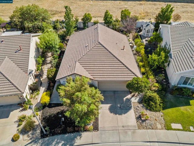 1641 Regent Dr, Brentwood, CA 94513
