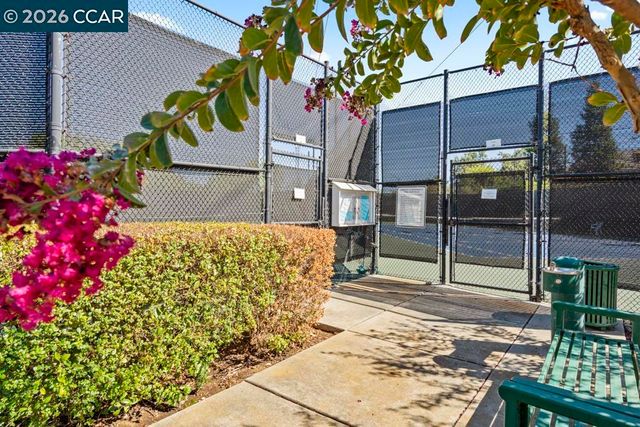 1641 Regent Dr, Brentwood, CA 94513