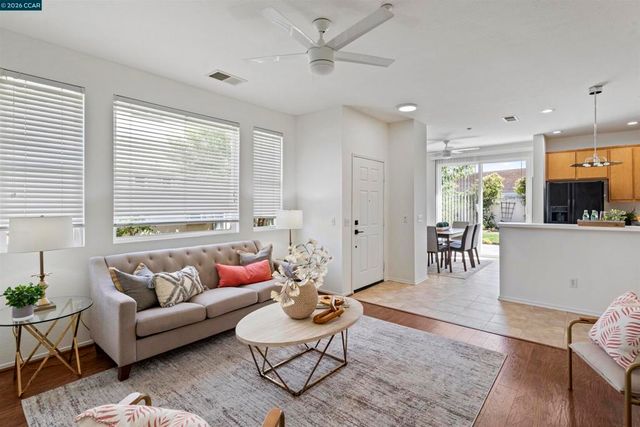 1641 Regent Dr, Brentwood, CA 94513