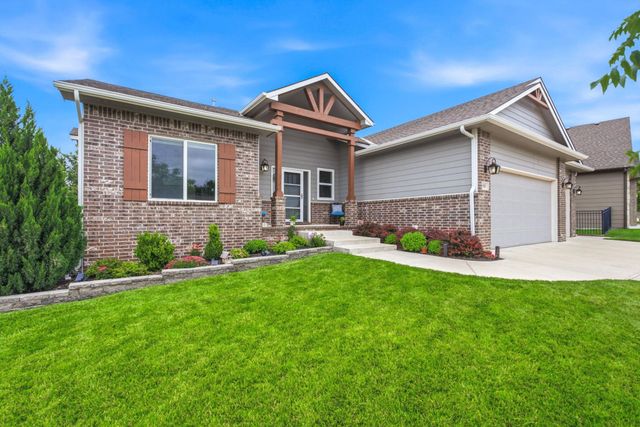 920 E Freedom St, Derby, KS 67037