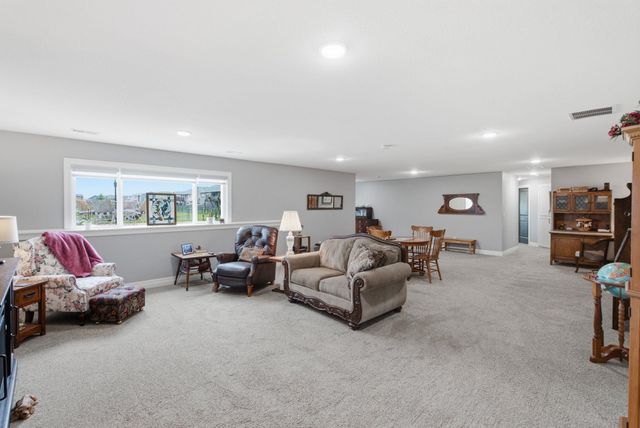 920 E Freedom St, Derby, KS 67037