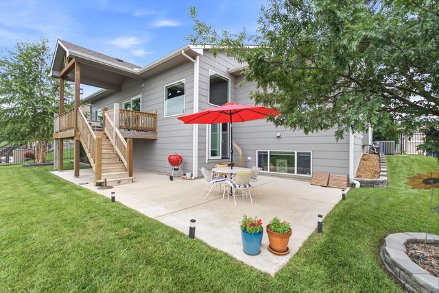 920 E Freedom St, Derby, KS 67037
