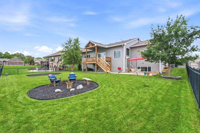 920 E Freedom St, Derby, KS 67037