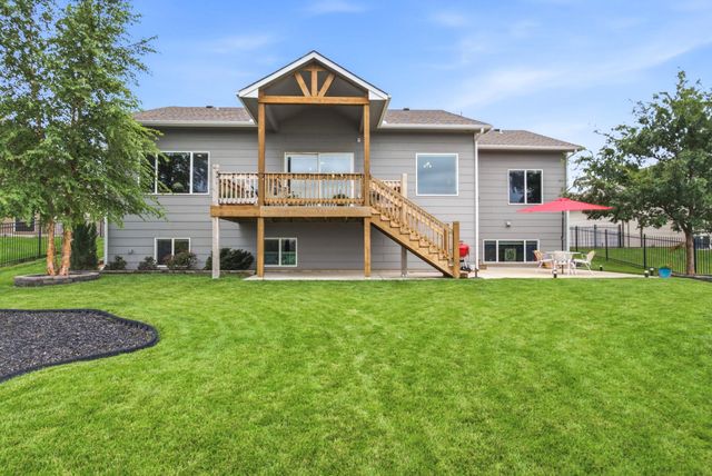 920 E Freedom St, Derby, KS 67037