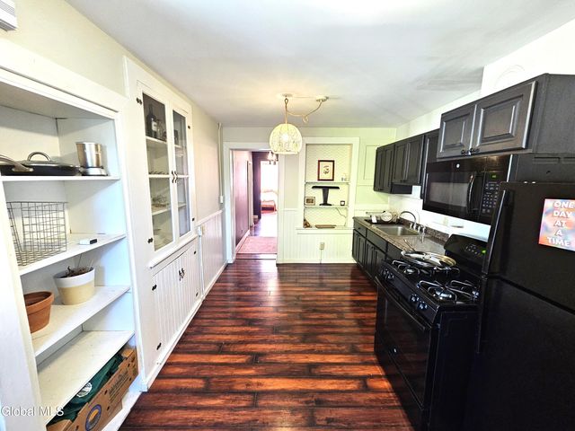 35 Jefferson Street, Troy, NY 12180