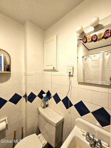 35 Jefferson Street, Troy, NY 12180