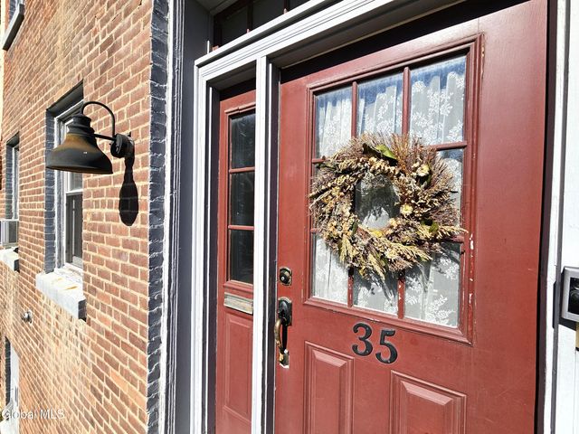 35 Jefferson Street, Troy, NY 12180