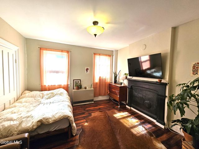 35 Jefferson Street, Troy, NY 12180