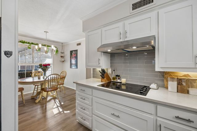 5622 Ledgestone Drive, Dallas, TX 75214