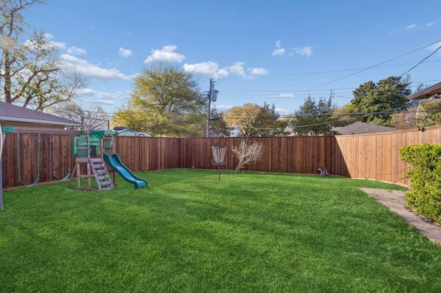 5622 Ledgestone Drive, Dallas, TX 75214