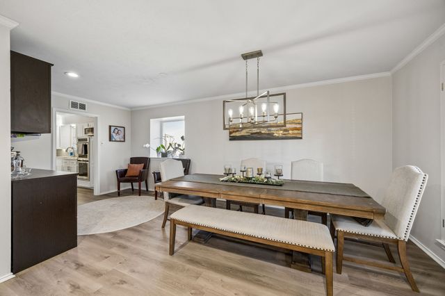 5622 Ledgestone Drive, Dallas, TX 75214