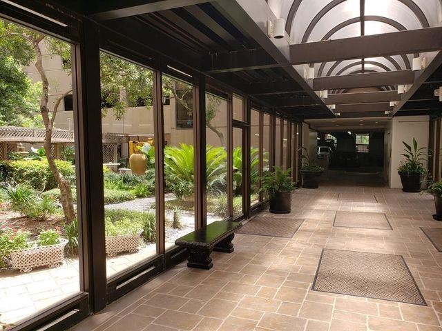 3525 Sage Road 704, Houston, TX 77056