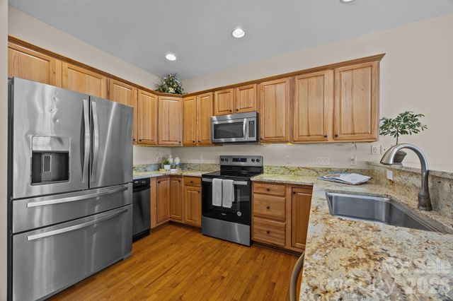 612 Vista Falls Road, Mills River, NC 28759