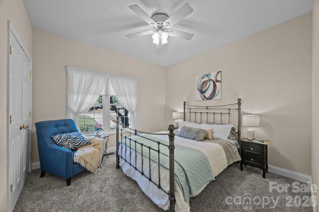 612 Vista Falls Road, Mills River, NC 28759