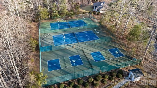 612 Vista Falls Road, Mills River, NC 28759