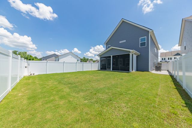 337 Geneva Ln, Columbia, TN 38401