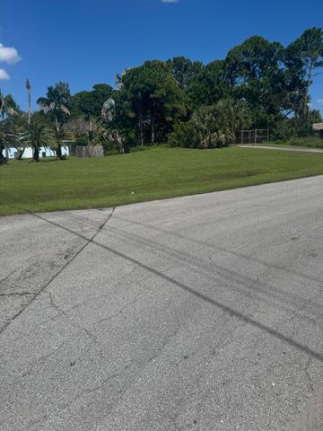 591 NW GRENADA Street, Port St. Lucie, Port St Lucie, FL 34983