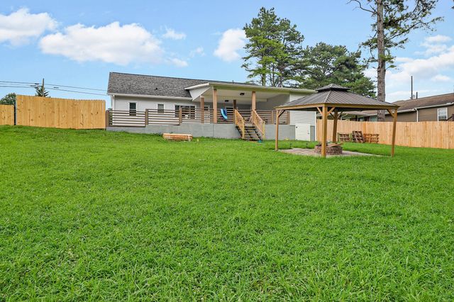 1177 Sparta Hwy, Crossville, TN 38572