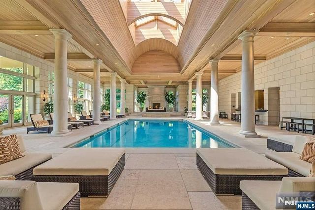 125 Chestnut Ridge Road, Saddle River, NJ 07458