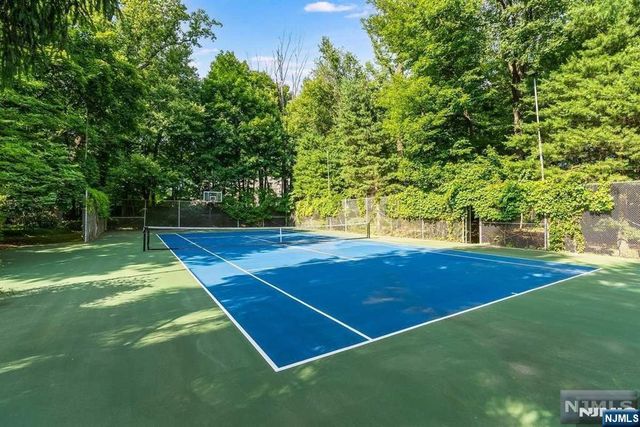 125 Chestnut Ridge Road, Saddle River, NJ 07458