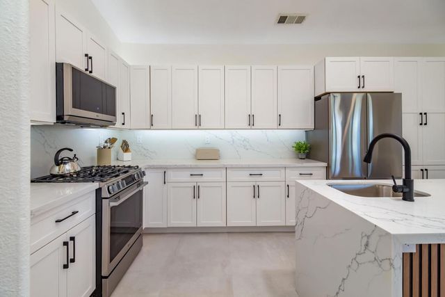 67568 S Laguna Drive, Cathedral City, CA 92234