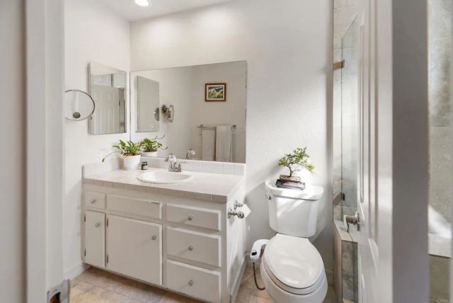 1092 Serena Way, San Marcos, CA 92078