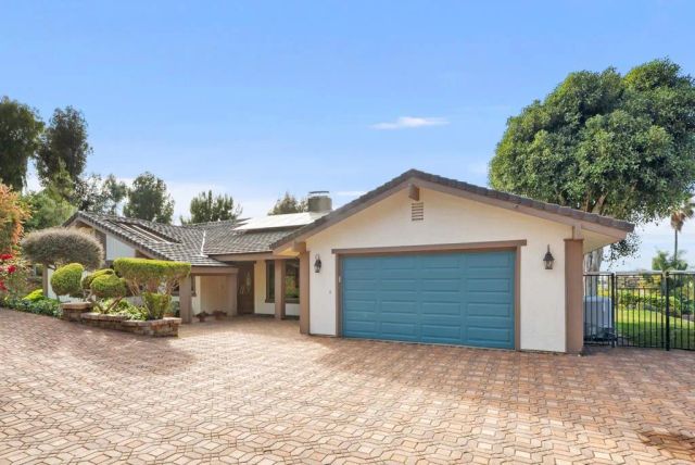 1092 Serena Way, San Marcos, CA 92078