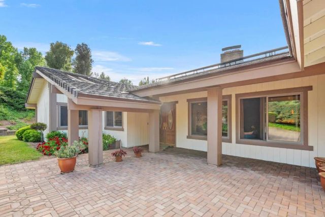 1092 Serena Way, San Marcos, CA 92078