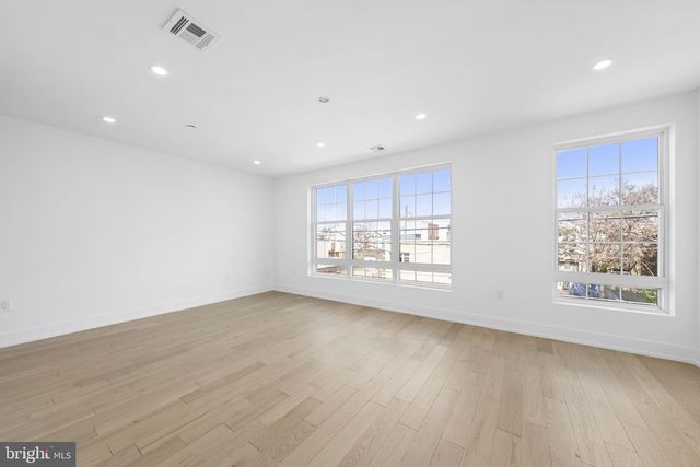 2552 E SOMERSET ST, Philadelphia, PA 19134