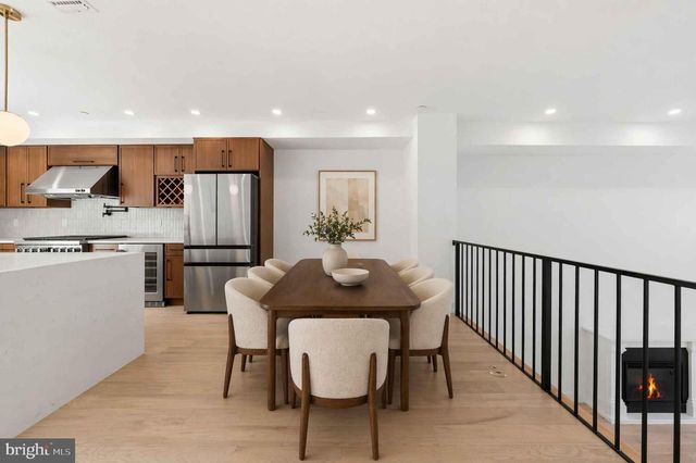 2552 E SOMERSET ST, Philadelphia, PA 19134